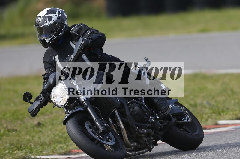 /Archiv-2024/17 01.05.2024 Speer Racing ADR/Schnuppertraining